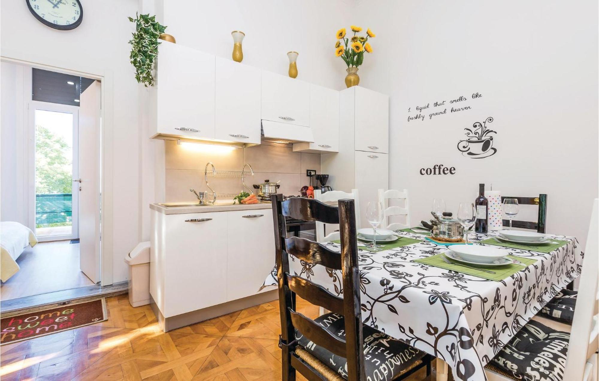 Amazing Apartment In Rijeka With Wifi 外观 照片