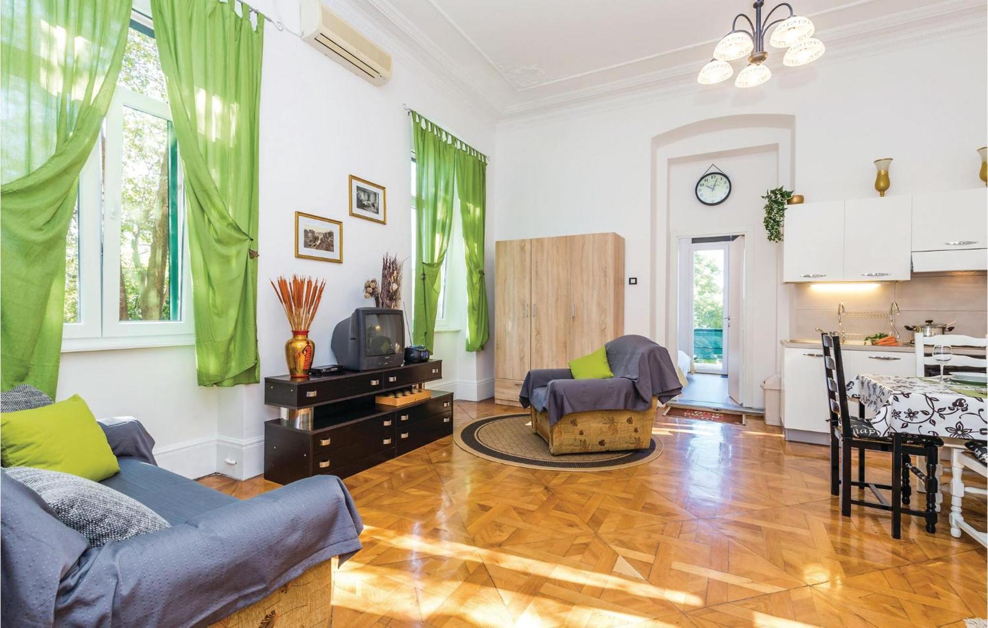 Amazing Apartment In Rijeka With Wifi 外观 照片